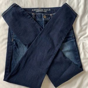 AMERICAN EAGLE JEANS!!